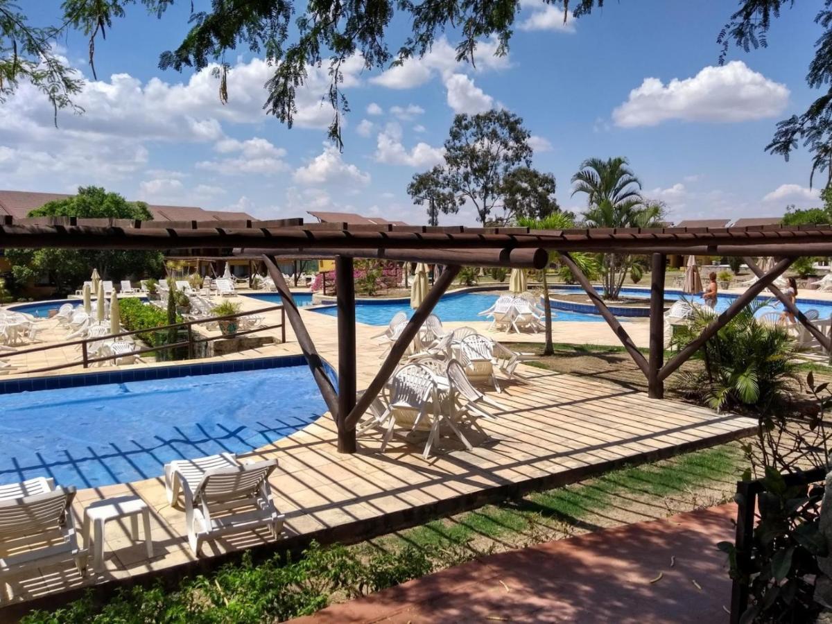 Winterville Flat 213 Gravata  Luaran gambar
