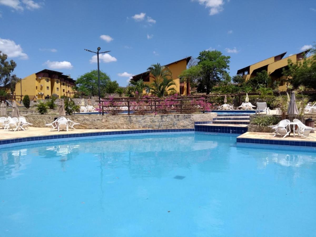 Winterville Flat 213 Gravata  Luaran gambar