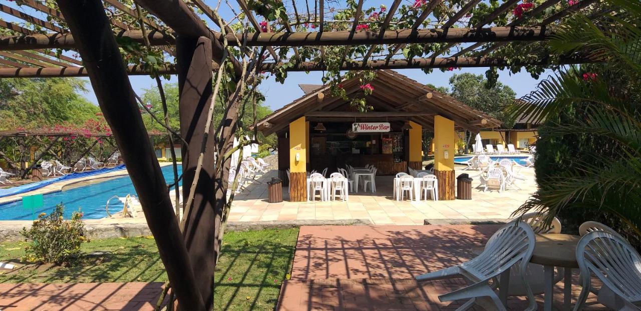 Winterville Flat 213 Gravata  Luaran gambar
