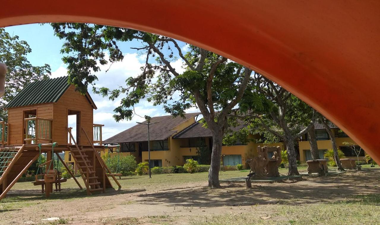 Winterville Flat 213 Gravata  Luaran gambar