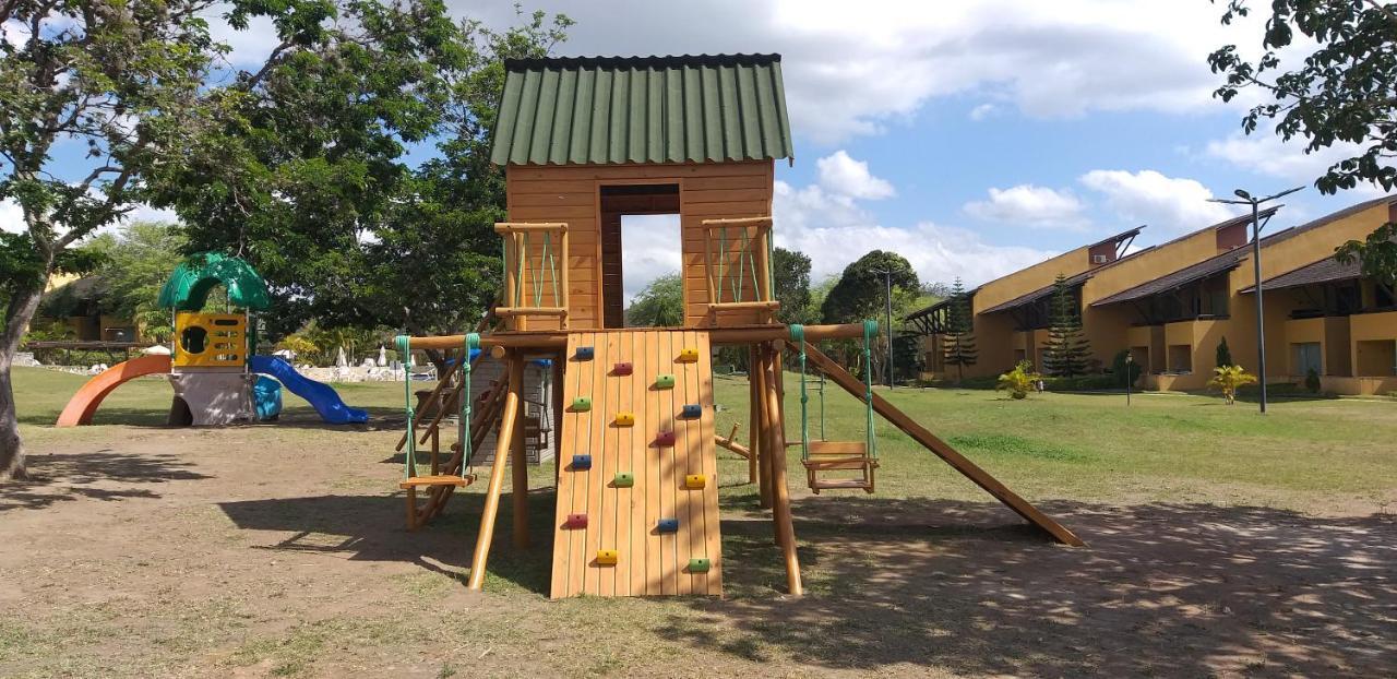 Winterville Flat 213 Gravata  Luaran gambar